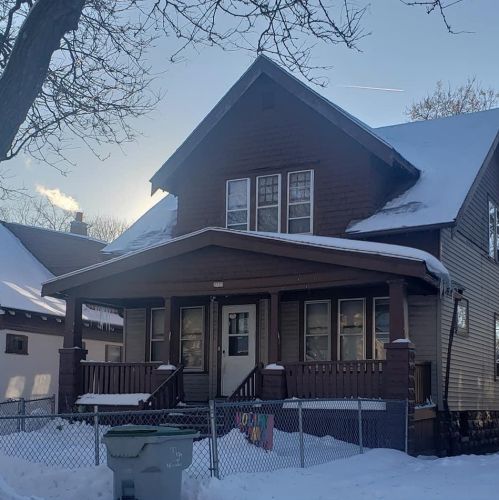 3737 24th Pl, Milwaukee, WI 53206-1352