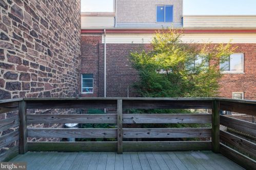 2016 Christian St, Philadelphia PA 19146-2619 exterior