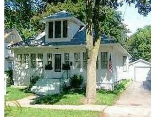 120 Griggs St, Rochester, MI 48307-1414
