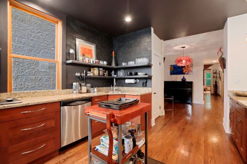 1817 Honore St, Chicago IL 60657-2007 exterior