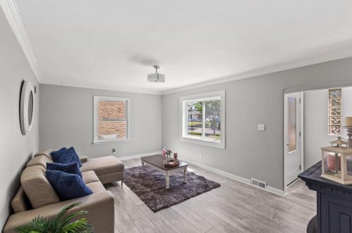 6073 36th St, Milwaukee WI  53221-4652 exterior