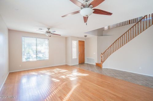 16816 40th Dr, Phoenix, AZ 85053-2771