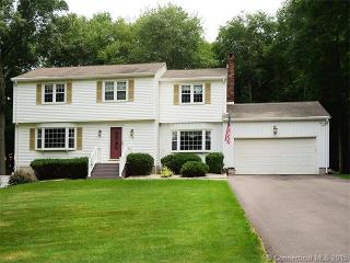 17 Brookside Ln, Manchester CT  06043-7518 exterior