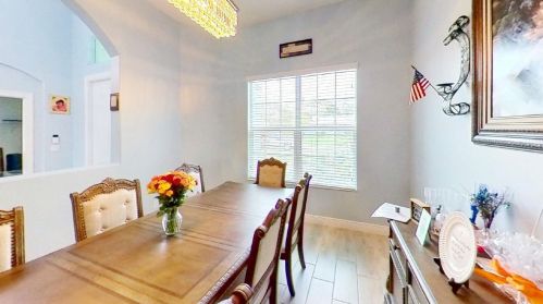 898 Curtis St, Fort Pierce FL 34983-1935 exterior