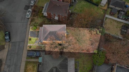 1130 Ridgeland Dr, Pittsburgh, PA 15212-2852