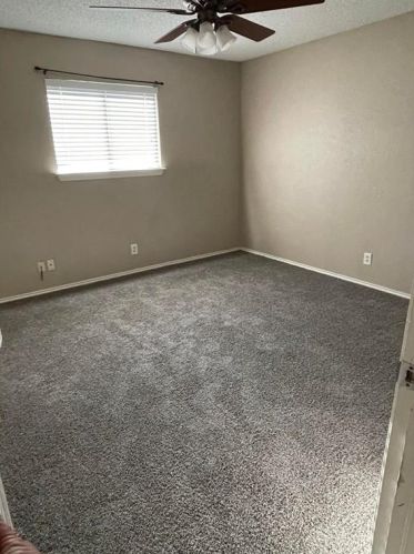 8703 Clearbrook Trl, Austin TX 78729-4622 exterior