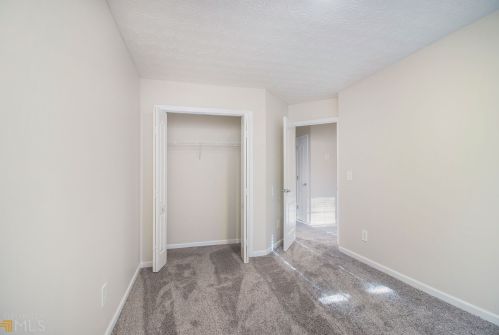 2960 Fields Dr, Lithonia GA  30038-2082 exterior