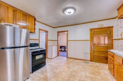 5133 Homan Ave, Chicago IL 60655-2610 exterior