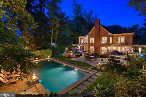 624 Live Oak Dr, Mc Lean VA 22101-1563 exterior