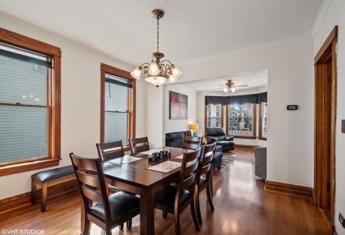 3913 Kenneth Ave, Chicago IL 60641-2838 exterior