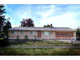 5645 97 Ave, Portland OR  97266-4502 exterior