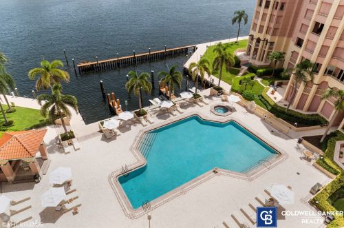 300 5th Ave, Boca Raton FL 33432-5056 exterior