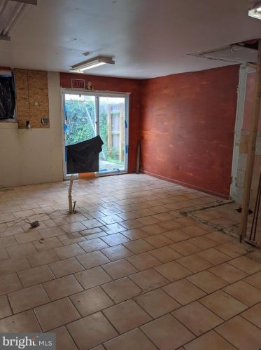 2029 Ellsworth St, Philadelphia PA 19146-3010 exterior