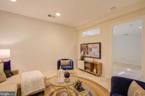 10924 Bloomingdale Dr, Rockville MD 20852-5535 exterior