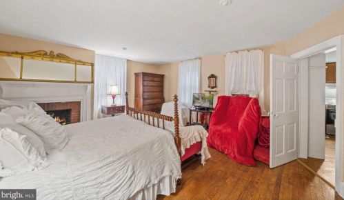 126 Fairfax St, Alexandria VA 22314-3331 exterior