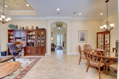 9800 Nuova Way, Fort Pierce FL 34986-2825 exterior