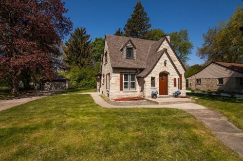 8051 37th St, Milwaukee WI  53209-1503 exterior