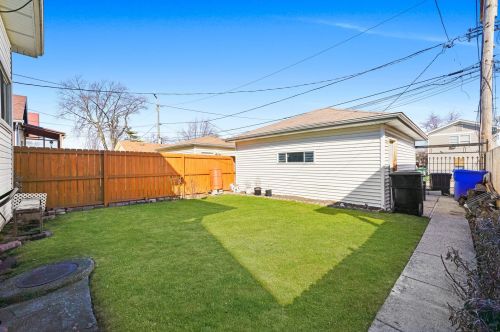 4514 Schubert Ave, Chicago IL 60614-1505 exterior