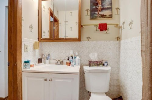 9600 Morgan Ave, Milwaukee WI  53228-1427 exterior