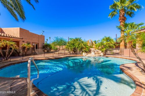 16402 40 Pl, Phoenix AZ 85050-8973 exterior