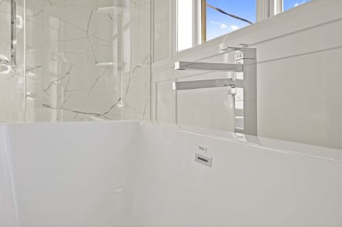 1323 Nelson St, Chicago IL 60657-3103 exterior