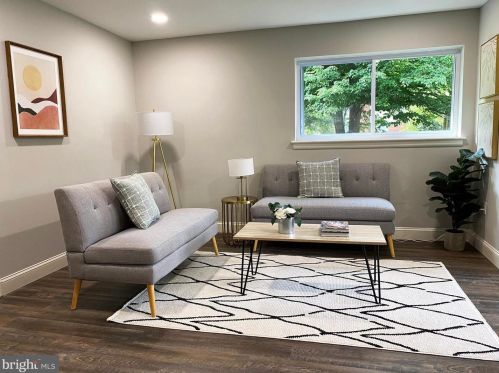 1604 Imperial Dr, Silver Spring MD 20902-3952 exterior