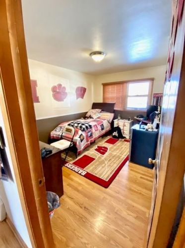 2551 89, Milwaukee WI 53226-1805 exterior