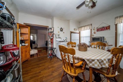 20 Myrtle St, Taunton MA 02780-4112 exterior