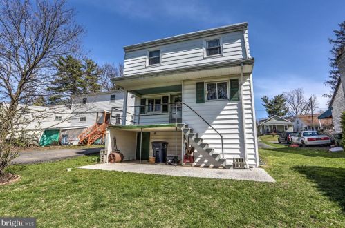 28 Eastland Dr, Lancaster PA 17602-4105 exterior