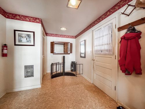 23431 Fosdick St, Dowagiac MI 49047-7433 exterior