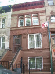 4 Revere Pl, Brooklyn, NY 11213-1536