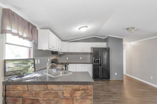 151 Holland Rd, Defuniak Springs FL 32433-7652 exterior