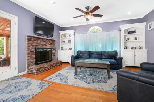 15 Longview Dr, Concord NH  03304-4809 exterior