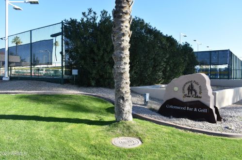 25802 Cloverland Dr, Chandler AZ 85248-9221 exterior