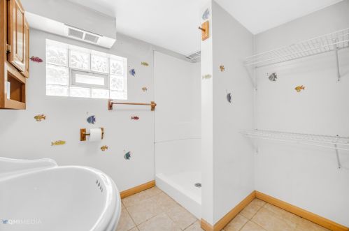 9213 Avers Ave, Chicago IL 60805-1415 exterior