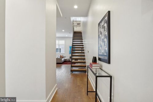 1427 Kater St, Philadelphia PA 19147-1851 exterior