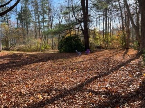 84 Walton Rd, Seabrook, NH 03874-4519