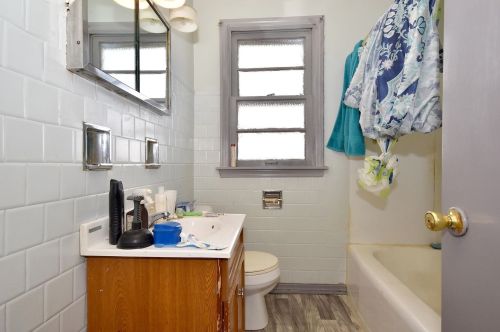 2921 Monitor Ave, Chicago IL 60634-1743 exterior