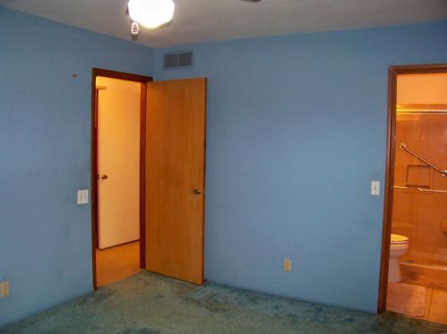 4608 Gatesbury Dr, Saint Louis MO 63128-1948 exterior