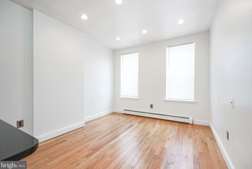 2102 Christian St, Philadelphia PA  19146-2503 exterior