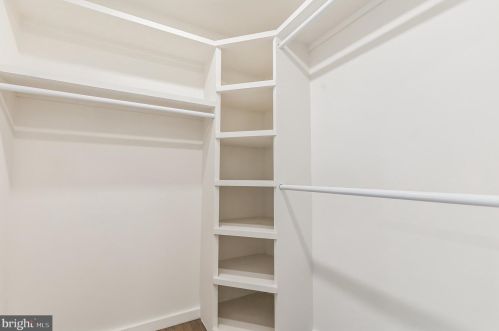 6107 Benalder Dr, Bethesda MD  20816-1007 exterior