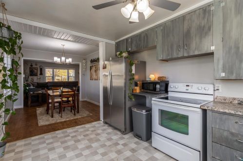 3864 Nelson Rd, Duluth MN 55803-2739 exterior