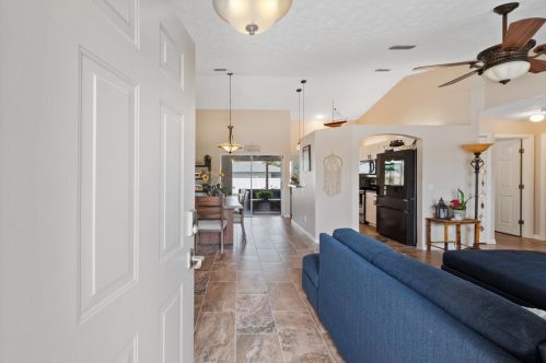 451 Raymond Ln, Fort Pierce FL  34983-1131 exterior