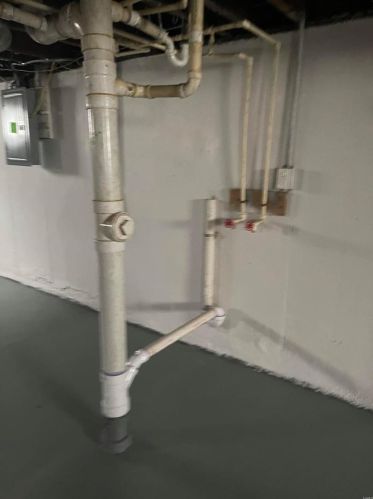 8215 Davenport Dr, Saint Louis MO 63134-1821 exterior