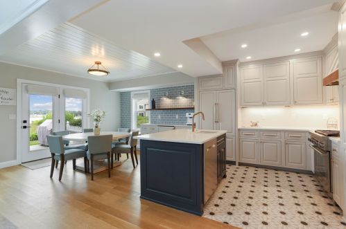 5 Ketch Ln, Quincy MA 02171 exterior