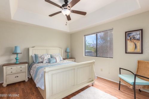 1080 Eagle Lndg Pl, Tucson AZ 85737-9230 exterior