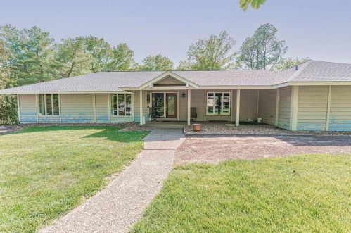 13642 Peacockfarm Rd, Saint Louis MO 63131-1232 exterior