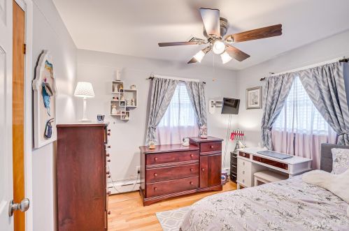 57 Barton St, Edison NJ 08837-2855 exterior