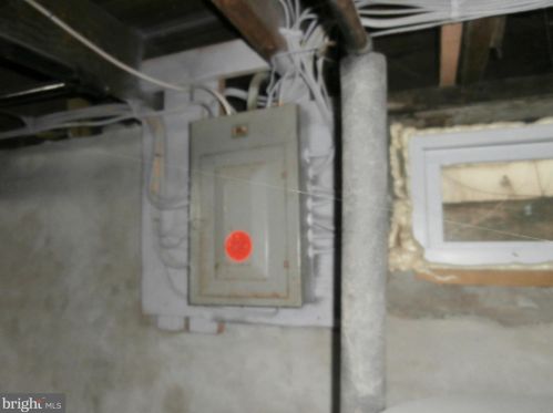 514 Tyler St, Trenton NJ  08609-2622 exterior