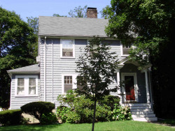 147 Winchester St, Newton, MA 02461-2129